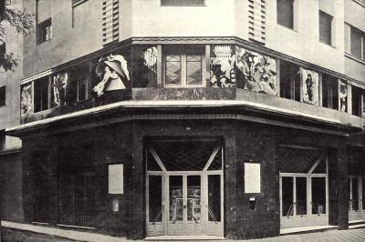 Cine San Carlos, with bas-reliefs by Almada, Madrid, c. 1930.